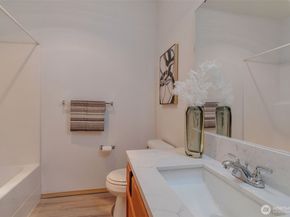 5809 Highway Place B203, Everett WA 98203