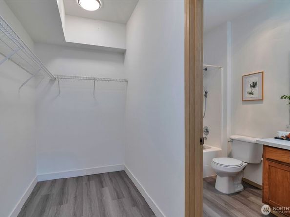 5809 Highway Place B203, Everett WA 98203