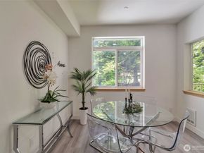 5809 Highway Place B203, Everett WA 98203