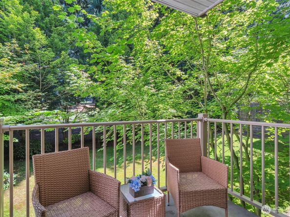 5809 Highway Place B203, Everett WA 98203