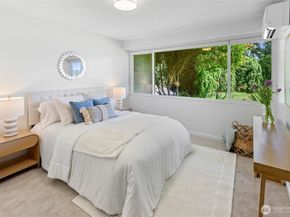 965 Winslow Way E 104, Bainbridge Island WA 98110