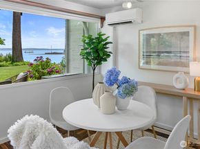 965 Winslow Way E 104, Bainbridge Island WA 98110