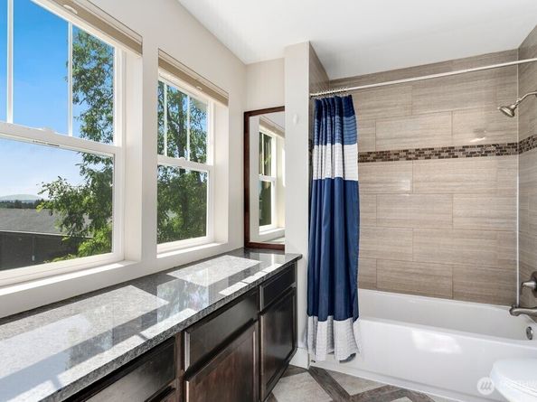 14404 34th Lane S, Tukwila WA 98168