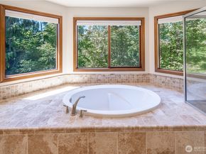 18109 236th Avenue NE, Woodinville WA 98077