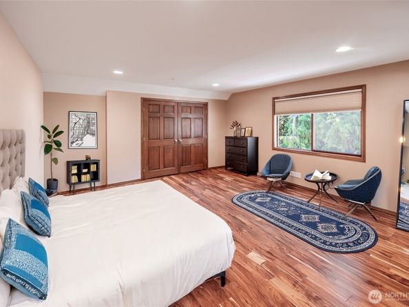 18109 236th Avenue NE, Woodinville WA 98077