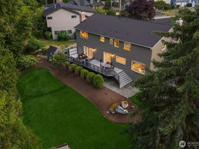 18232 SE 43rd Court, Issaquah WA 98027