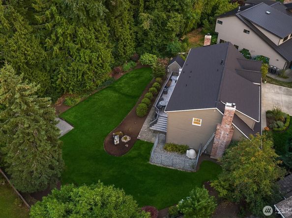 18232 SE 43rd Court, Issaquah WA 98027