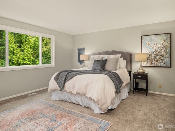 18232 SE 43rd Court, Issaquah WA 98027
