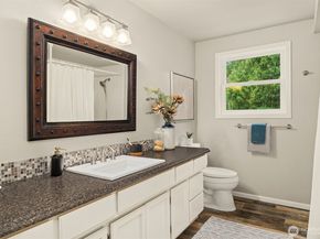 18232 SE 43rd Court, Issaquah WA 98027