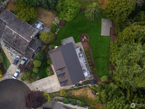 18232 SE 43rd Court, Issaquah WA 98027
