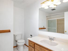 27510 12th Place S, Des Moines WA 98198