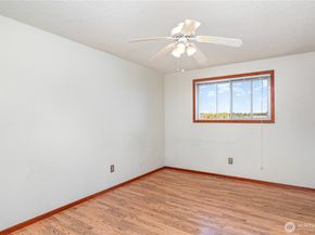 27510 12th Place S, Des Moines WA 98198
