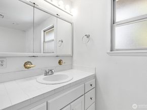 7332 192nd Place SW, Lynnwood WA 98036