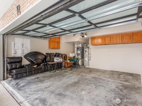 13716 30 Avenue NE B, Seattle WA 98125