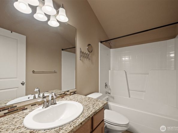 10134 Holman Road NW B, Seattle WA 98177