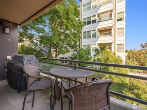 10000 Main Street 306, Bellevue WA 98004