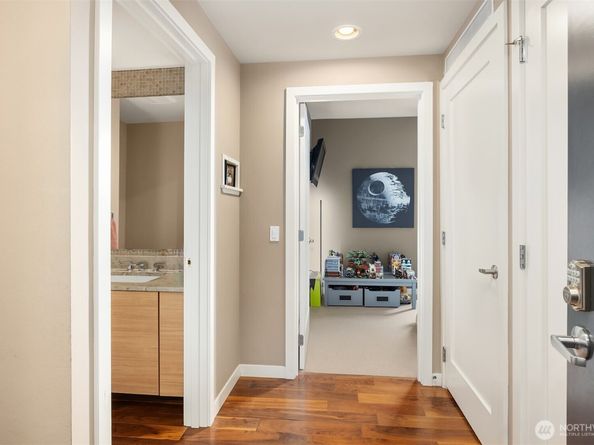10000 Main Street 306, Bellevue WA 98004