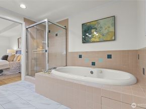 2167 Dexter Avenue N 401, Seattle WA 98109