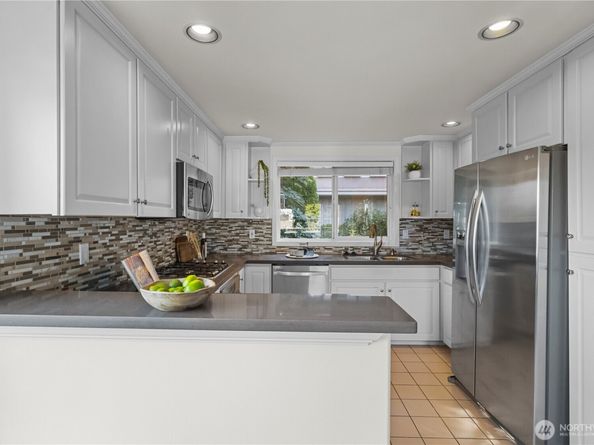 2167 Dexter Avenue N 401, Seattle WA 98109