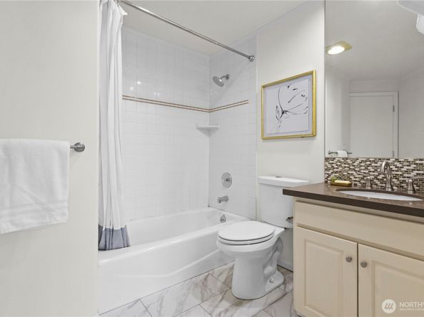 2167 Dexter Avenue N 401, Seattle WA 98109