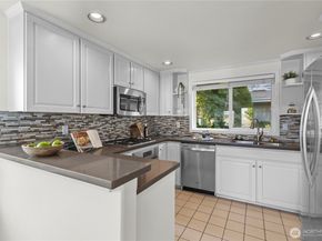 2167 Dexter Avenue N 401, Seattle WA 98109