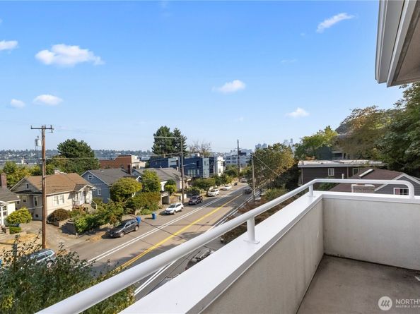 2167 Dexter Avenue N 401, Seattle WA 98109