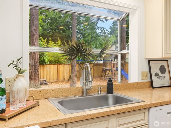 11109 116th Avenue NE, Kirkland WA 98033