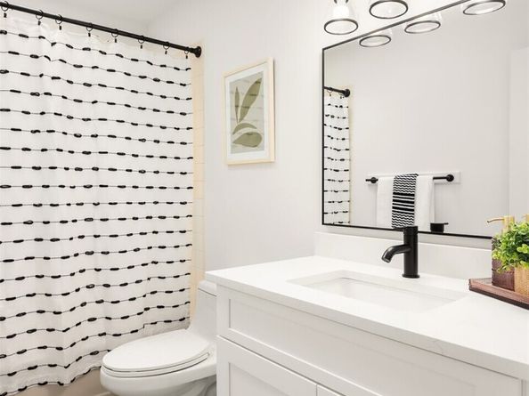 11109 116th Avenue NE, Kirkland WA 98033