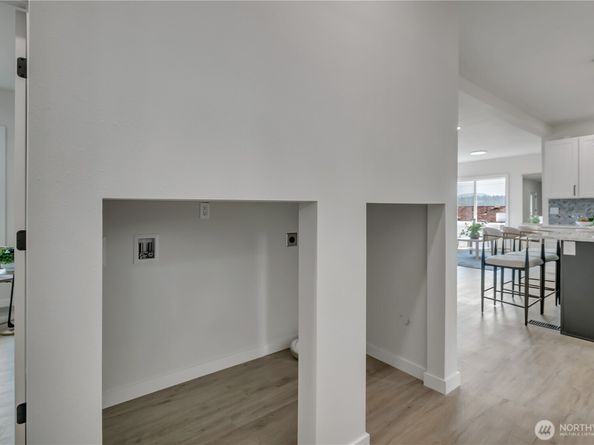 8739 S 113th Street, Seattle WA 98178