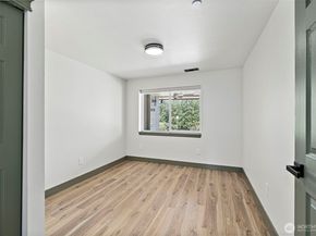 1008 E Guiberson Street, Kent WA 98030