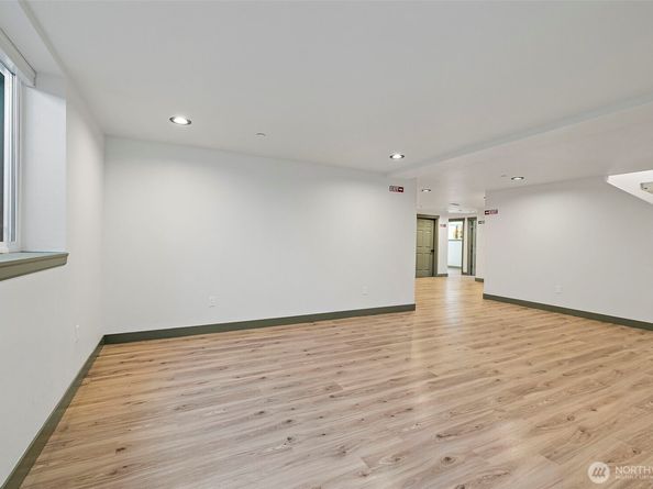 1008 E Guiberson Street, Kent WA 98030