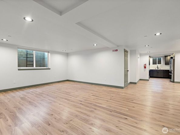 1008 E Guiberson Street, Kent WA 98030