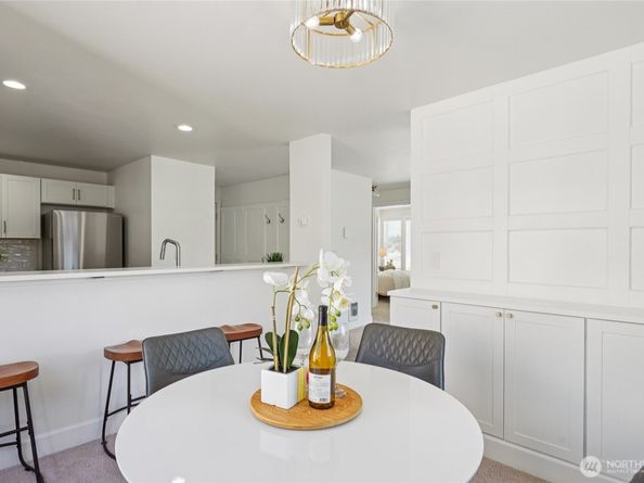2152 N 112th Street 408, Seattle WA 98133