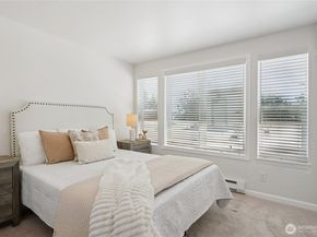 2152 N 112th Street 408, Seattle WA 98133