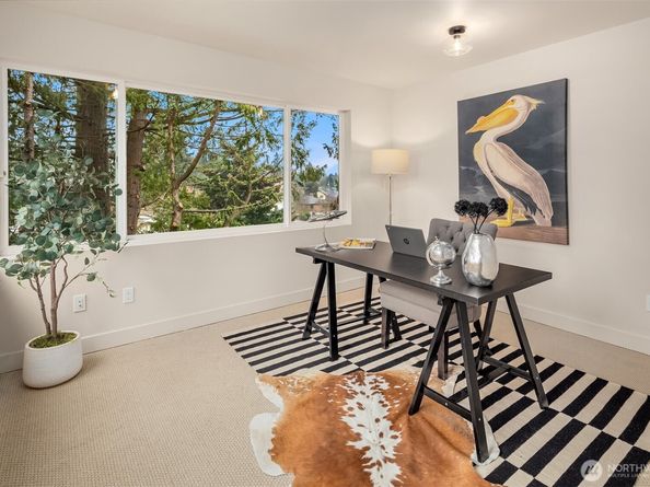8823 Ashworth Avenue N, Seattle WA 98103