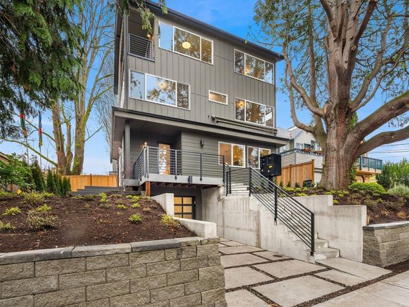 8823 Ashworth Avenue N, Seattle WA 98103