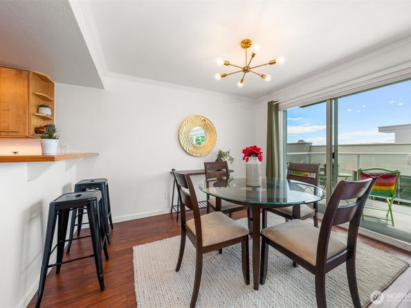 617 W Mercer Place 202, Seattle WA 98119