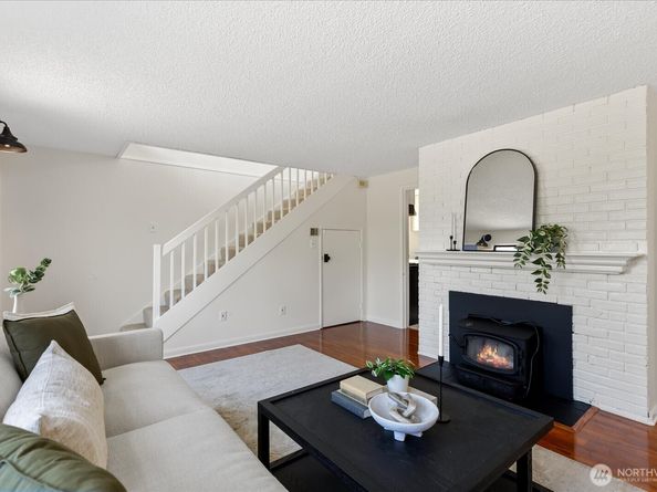 16233 8th Avenue NE, Shoreline WA 98155