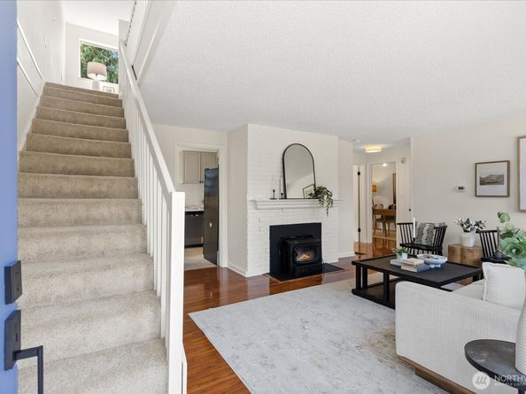 16233 8th Avenue NE, Shoreline WA 98155