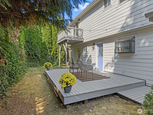 16233 8th Avenue NE, Shoreline WA 98155