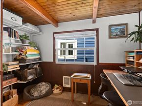 1900 Westlake Avenue N B11, Seattle WA 98109
