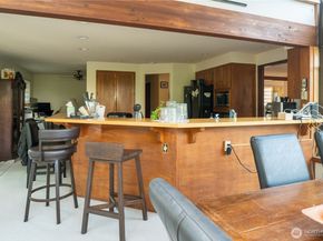 14201 SE 45th Street, Bellevue WA 98006