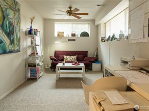 14201 SE 45th Street, Bellevue WA 98006