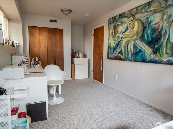 14201 SE 45th Street, Bellevue WA 98006