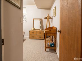 14201 SE 45th Street, Bellevue WA 98006