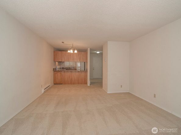14527 NE 40th Street G204, Bellevue WA 98007