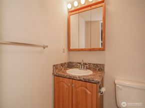 14527 NE 40th Street G204, Bellevue WA 98007