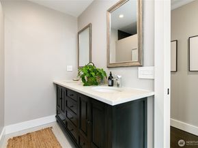 15220 9th Avenue SW, Burien WA 98166
