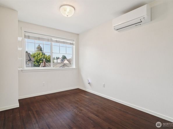 6562 5th Avenue NE C, Seattle WA 98115