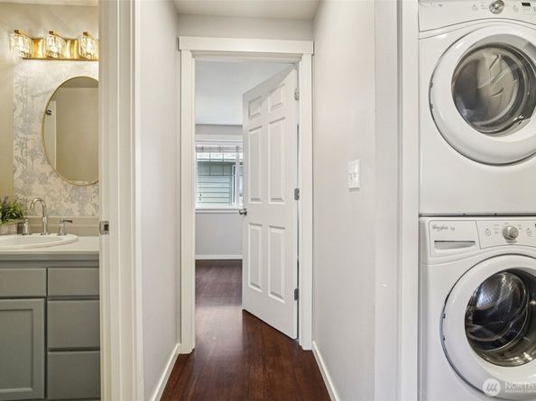 6562 5th Avenue NE C, Seattle WA 98115